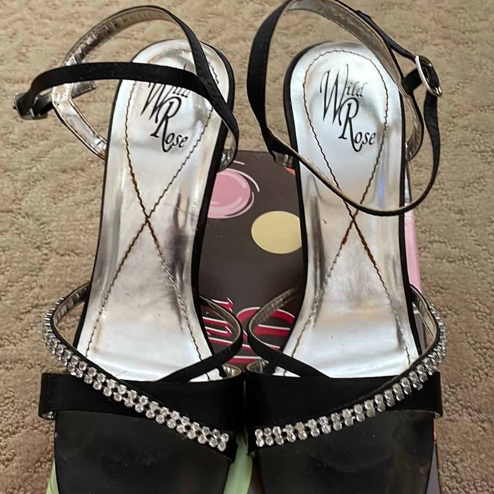 Black silk sandals - Picture 3 of 4